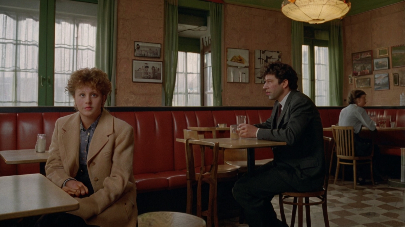 Achtziger-Bistros: Wo Schulterpolster auf Croque Monsieur trafen und die Welt noch ein bisschen langsamer tickte post thumbnail image